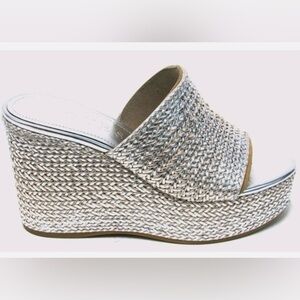 Guess Silver and Tan Woven Wedges